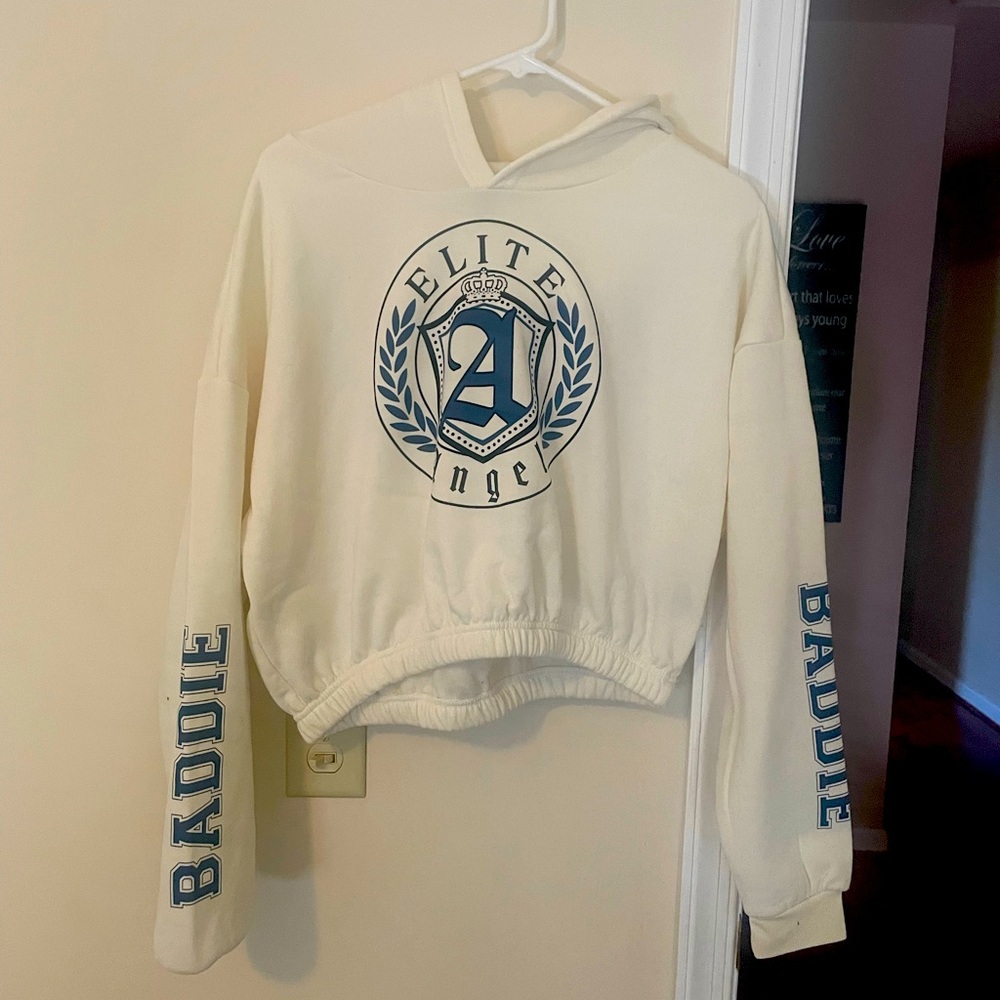 Cropped cream hoodie